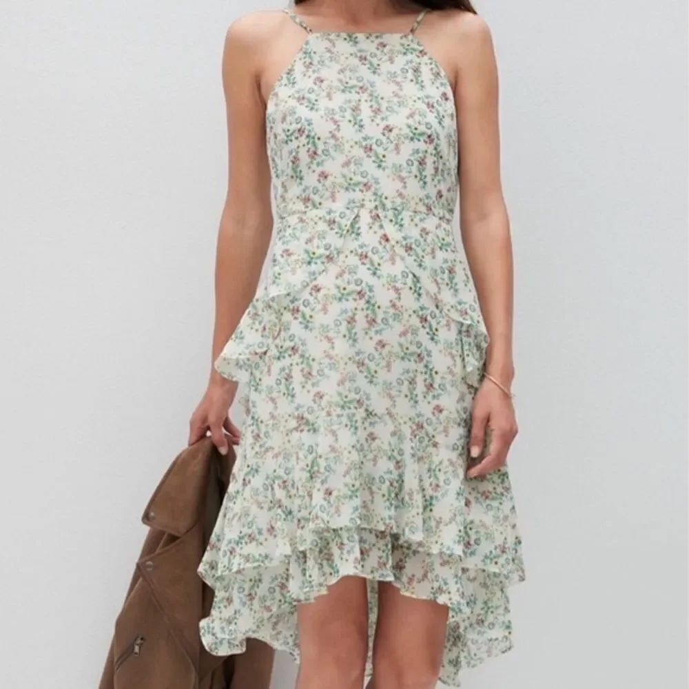 ✨5xHP✨BANANA REPUBLIC FLORAL TIERED RUFFLE DRESS ✨